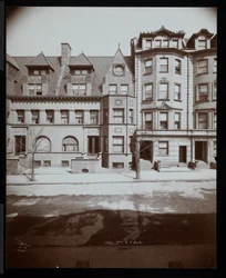 Das Mrs. Leonard J. Busby Anwesen in 25 Montgomery Place, Brooklyn, New York, 1907